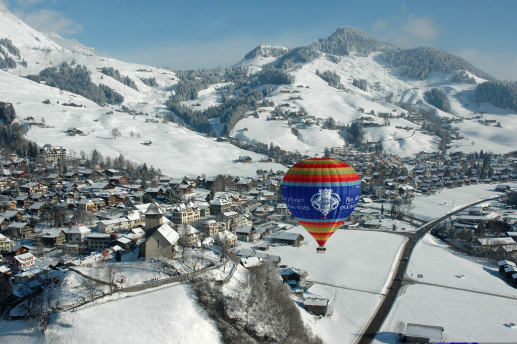 Balloons over Chateaux DOex 31FIB photo 005 c FABRICE WAGNER